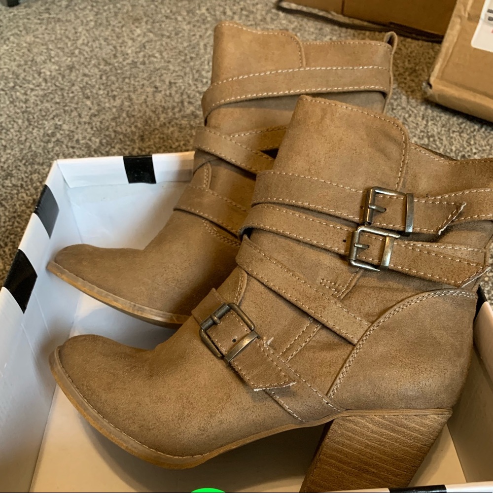 Women’s booties